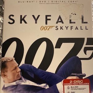 Skyfall dvd blue ray movie James Bond 007